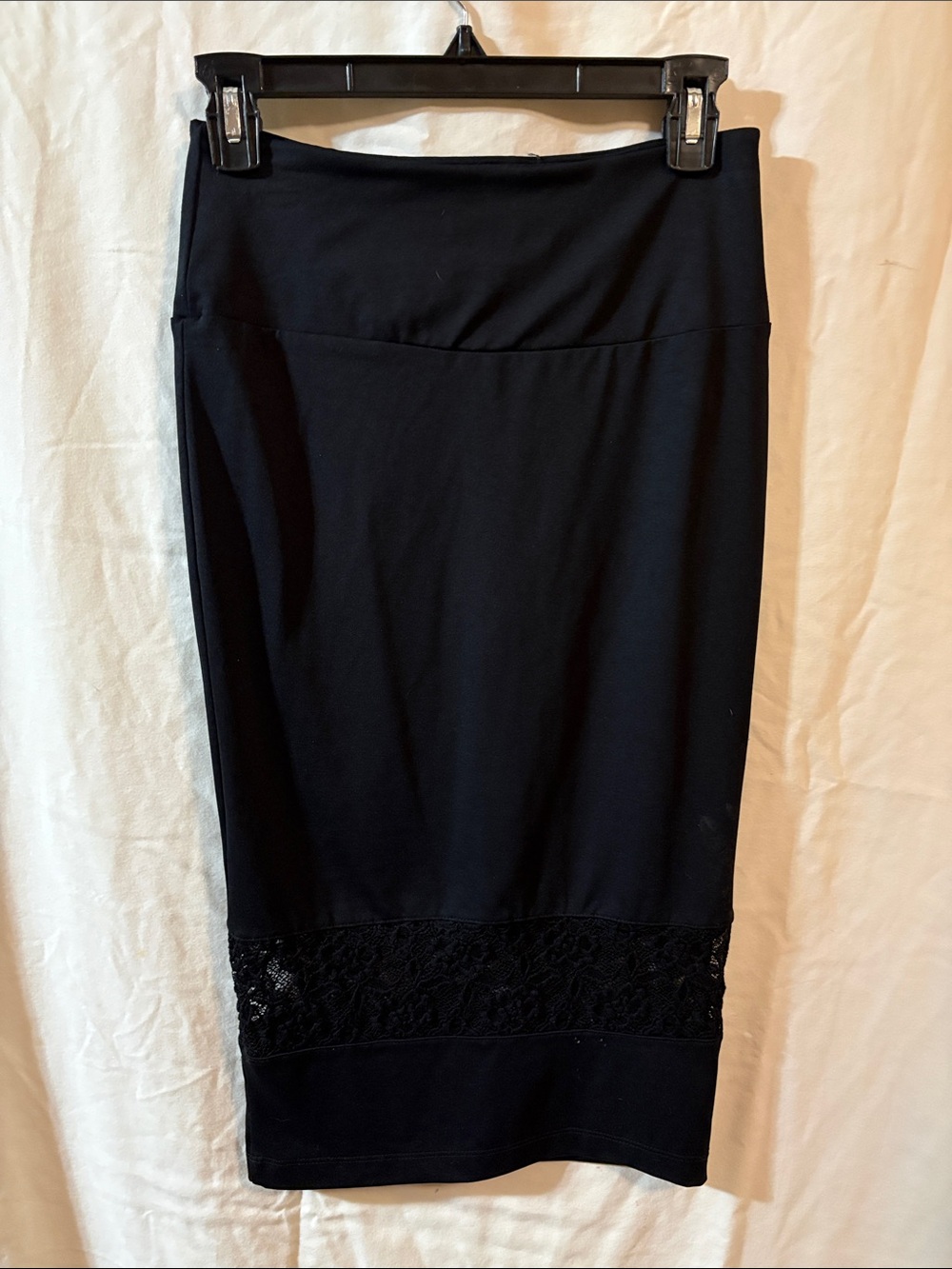 Bebe Women’s Black Solid Pencil Midi Skirt - Lace Hem, Polyester/Spandex